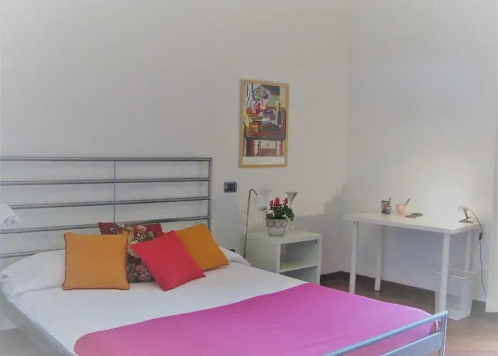 Bright Gioberti Courtyard Appartamento Firenze