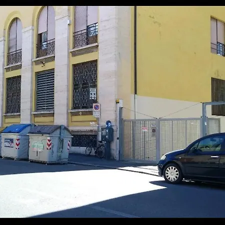 Lägenhet Bright Gioberti Courtyard Florens