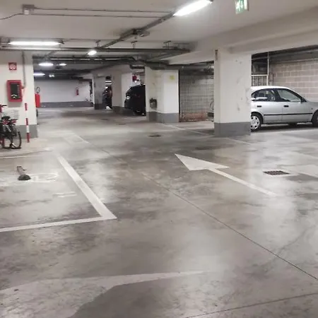 Bright Gioberti Courtyard * Florens