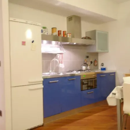 Bright Gioberti Courtyard Florencja