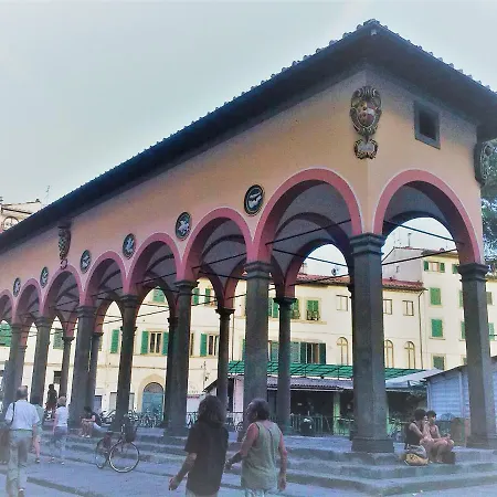 Bright Gioberti Courtyard * Florence