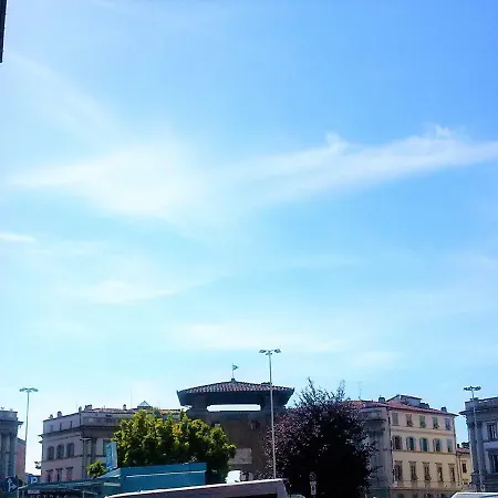 Bright Gioberti Courtyard *